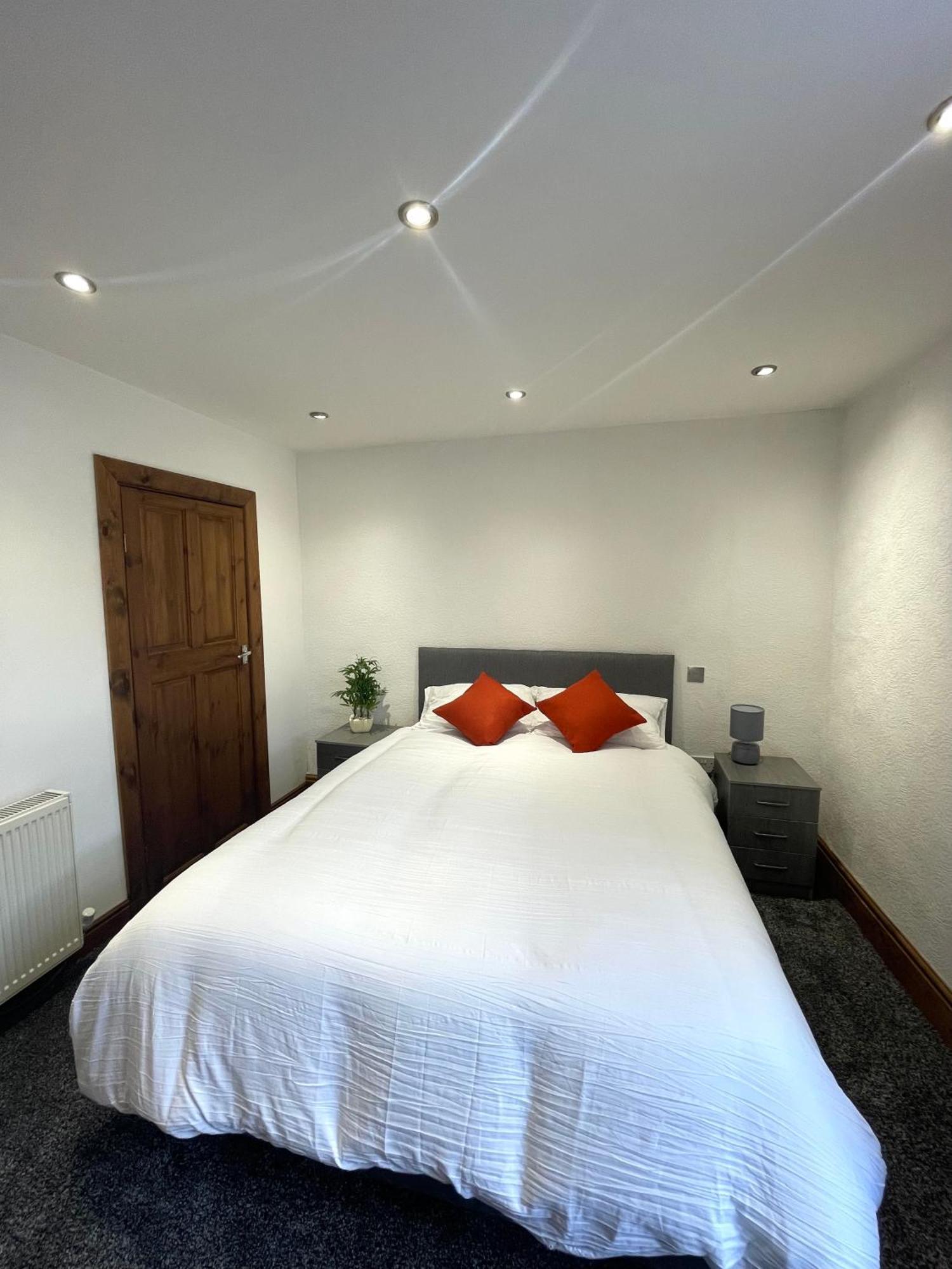 The Home Away From Home Great Harwood Экстерьер фото